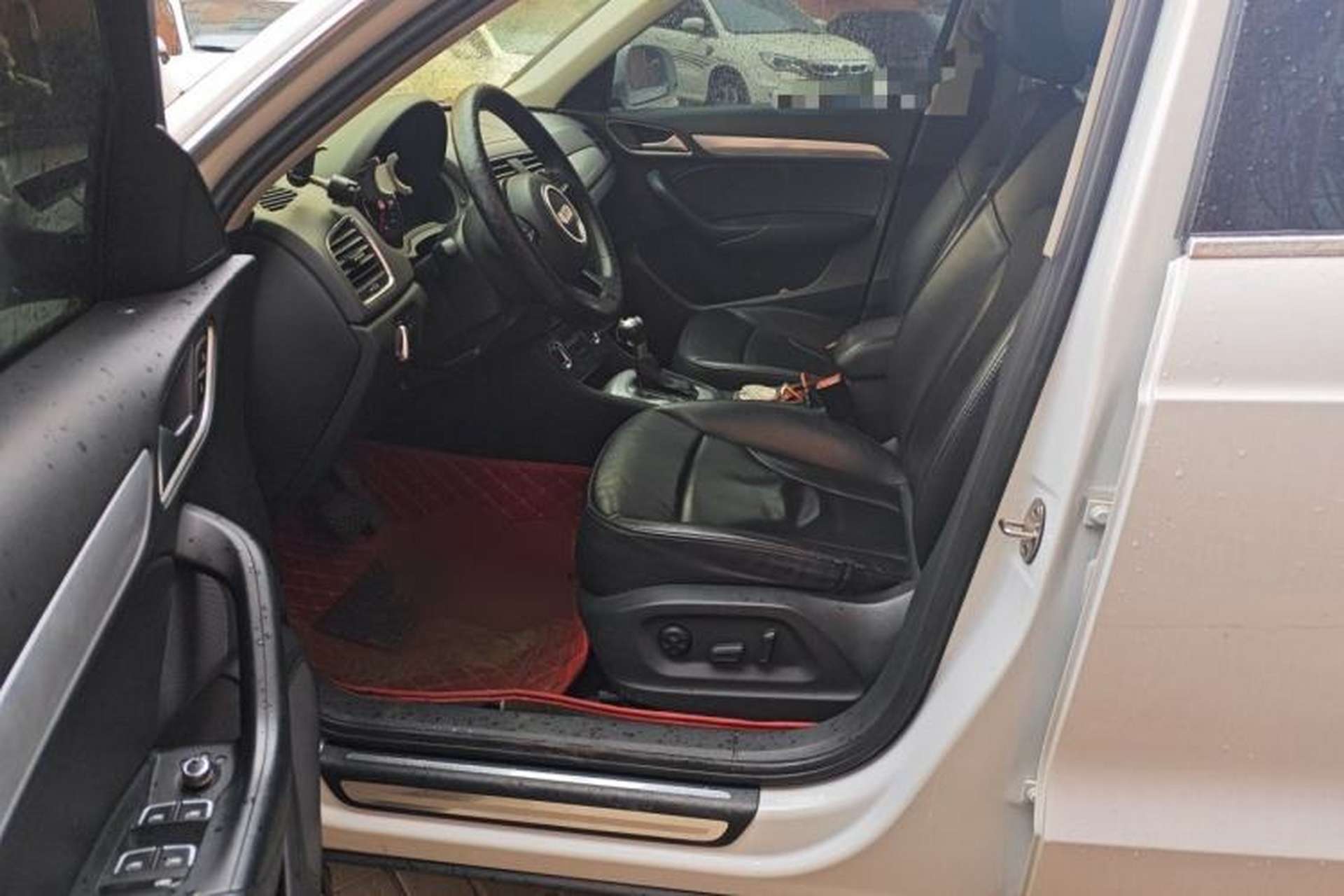Used Audi Q3 2015 35 TFSI Comfort Model Driver Seat