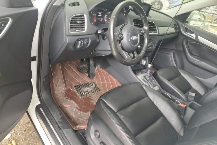 Used Audi Q3 2015 35 TFSI Millionth Anniversary Intelligent Edition Driver Seat
