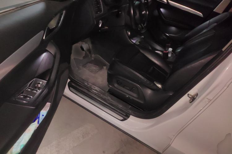 Used Audi Q3 2015 35 TFSI quattro Technology Edition Driver Seat
