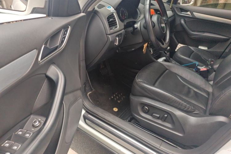 Used Audi Q3 2015 35 TFSI Comfort Model Driver Seat
