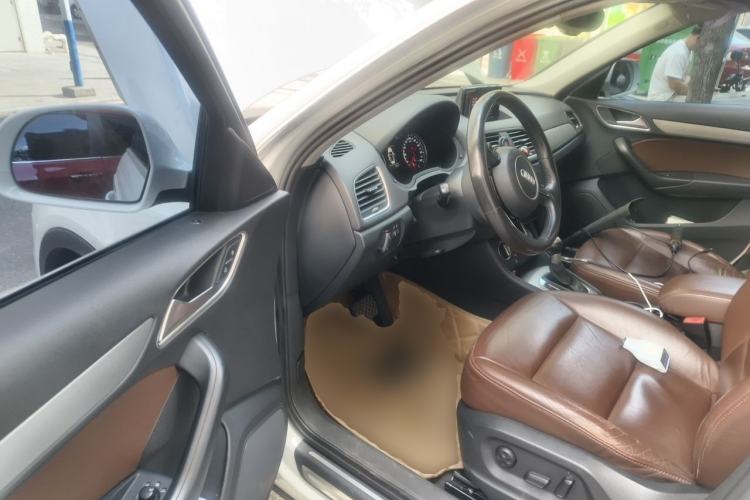 Used Audi Q3 2015 35 TFSI Ambition Edition Driver Seat