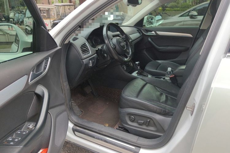 Used Audi Q3 2015 30 TFSI Comfort Model Driver Seat