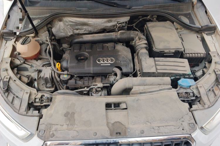 Used Audi Q3 2015 35 TFSI Comfort Model Engine Bay