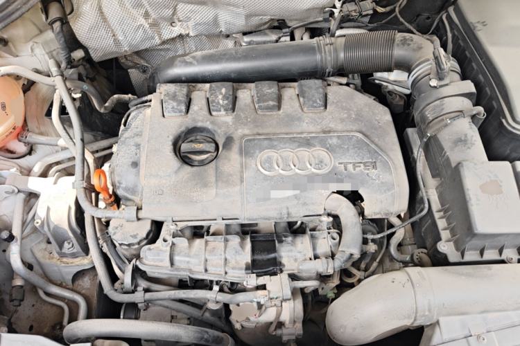 Used Audi Q3 2015 35 TFSI quattro Technology Edition Engine Bay