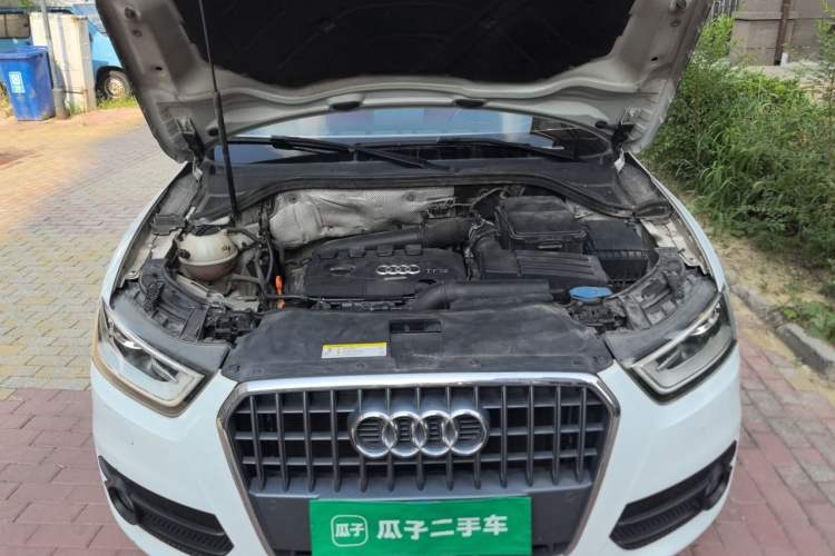 Used Audi Q3 2015 35 TFSI Ambition Edition Engine Bay