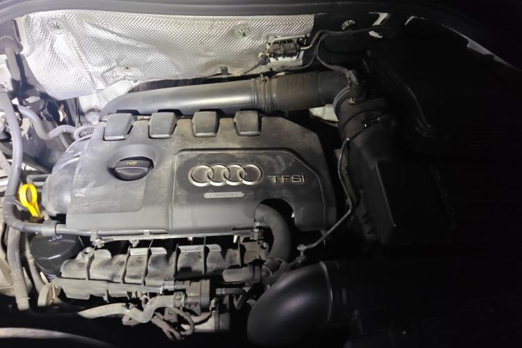 Used Audi Q3 2015 35 TFSI quattro Technology Edition Engine Bay