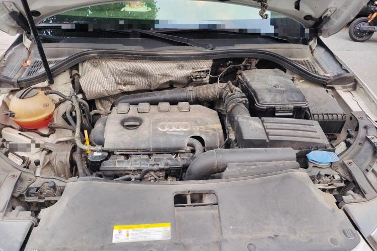 Used Audi Q3 2015 35 TFSI quattro Technology Edition Engine Bay