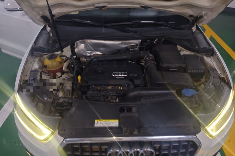 Used Audi Q3 2015 35 TFSI Ambition Edition Engine Bay