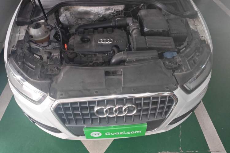 Used Audi Q3 2015 35 TFSI quattro Technology Edition Engine Bay
