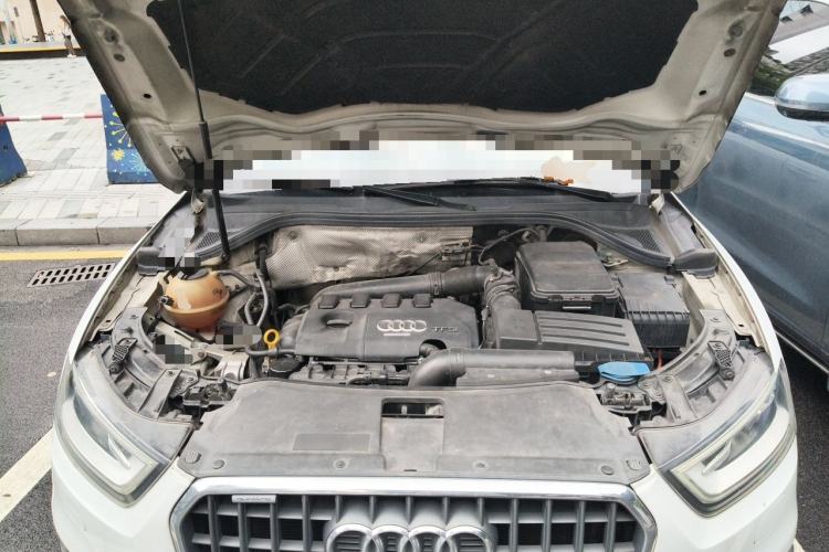 Used Audi Q3 2015 35 TFSI quattro Technology Edition Engine Bay