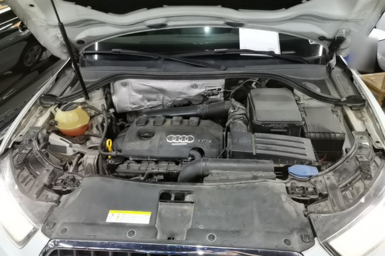 Used Audi Q3 2015 35 TFSI quattro Technology Edition Engine Bay