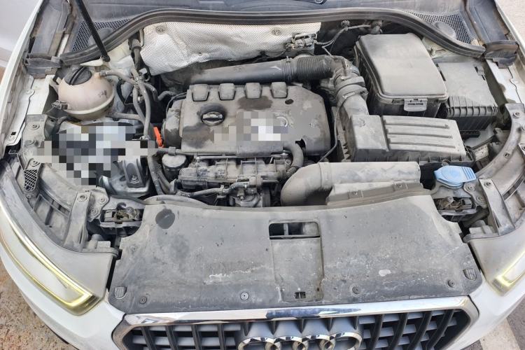 Used Audi Q3 2015 35 TFSI quattro Technology Edition Engine Bay