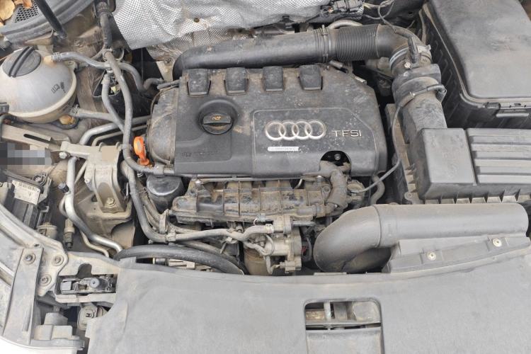 Used Audi Q3 2015 35 TFSI Comfort Model Engine Bay