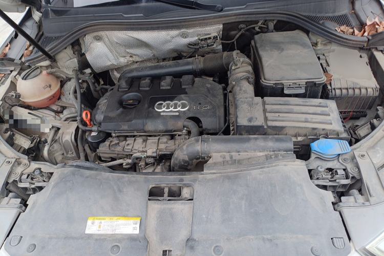 Used Audi Q3 2015 35 TFSI Comfort Model Engine Bay