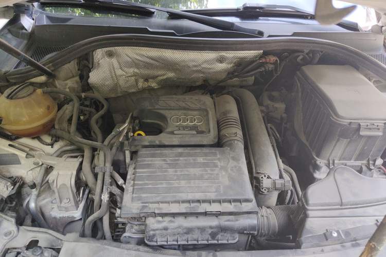 Used Audi Q3 2015 30 TFSI Comfort Model Engine Bay