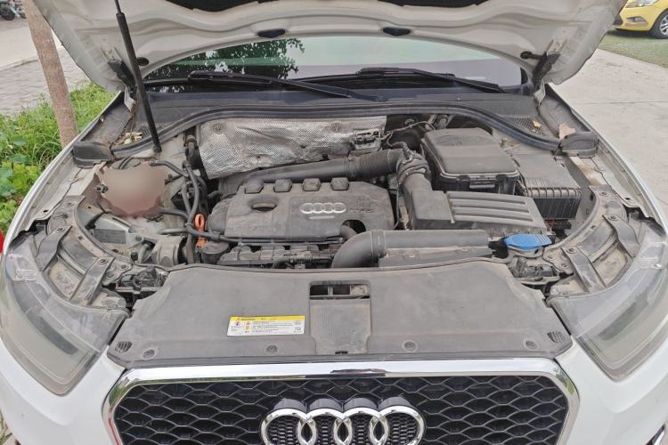 Used Audi Q3 2015 35 TFSI Ambition Edition Engine Bay
