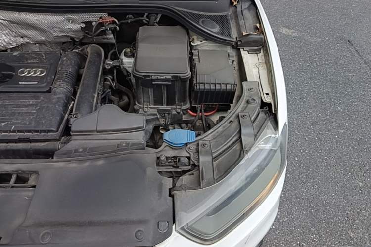 Used Audi Q3 2015 30 TFSI Ambition Edition Engine Bay Left