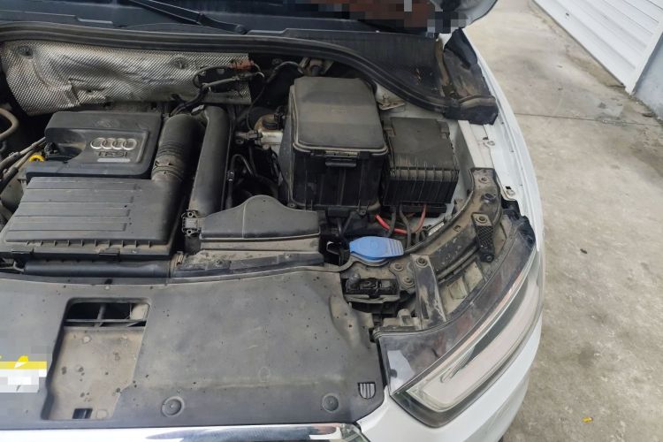 Used Audi Q3 2015 30 TFSI Comfort Model Engine Bay Left