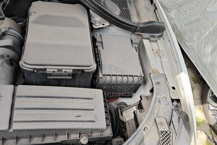 Used Audi Q3 2015 35 TFSI quattro Technology Edition Engine Bay Left