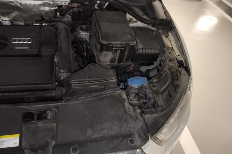 Used Audi Q3 2015 30 TFSI Ambition Edition Engine Bay Left