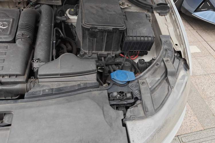 Used Audi Q3 2015 30 TFSI Ambition Edition Engine Bay Left