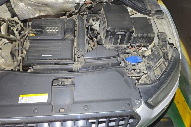 Used Audi Q3 2015 35 TFSI Ambition Edition Engine Bay Left