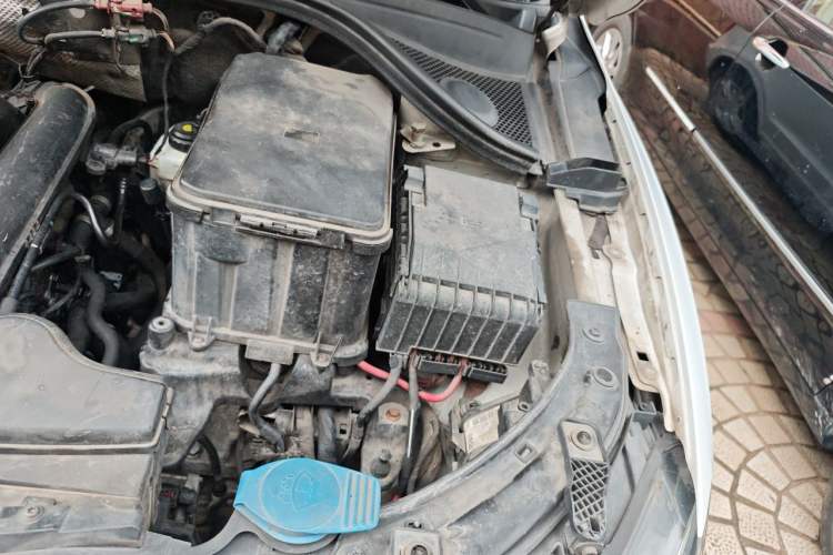 Used Audi Q3 2015 30 TFSI Comfort Model Engine Bay Left