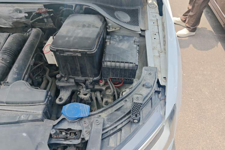 Used Audi Q3 2015 30 TFSI Comfort Model Engine Bay Left