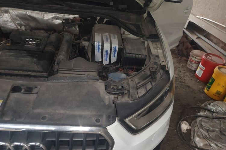 Used Audi Q3 2015 30 TFSI Ambition Edition Engine Bay Left