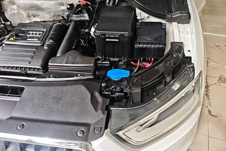 Used Audi Q3 2015 30 TFSI Comfort Model Engine Bay Left