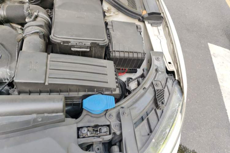 Used Audi Q3 2015 35 TFSI Ambition Edition Engine Bay Left