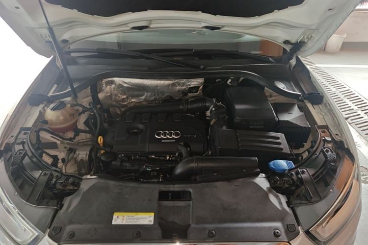 Used Audi Q3 2015 35 TFSI Millionth Anniversary Comfort Model Engine Bay