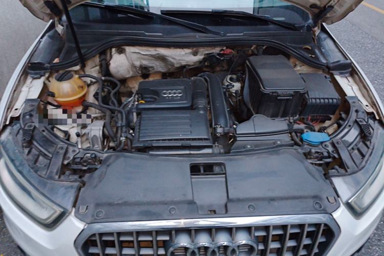 Used Audi Q3 2015 30 TFSI Comfort Model Engine Bay