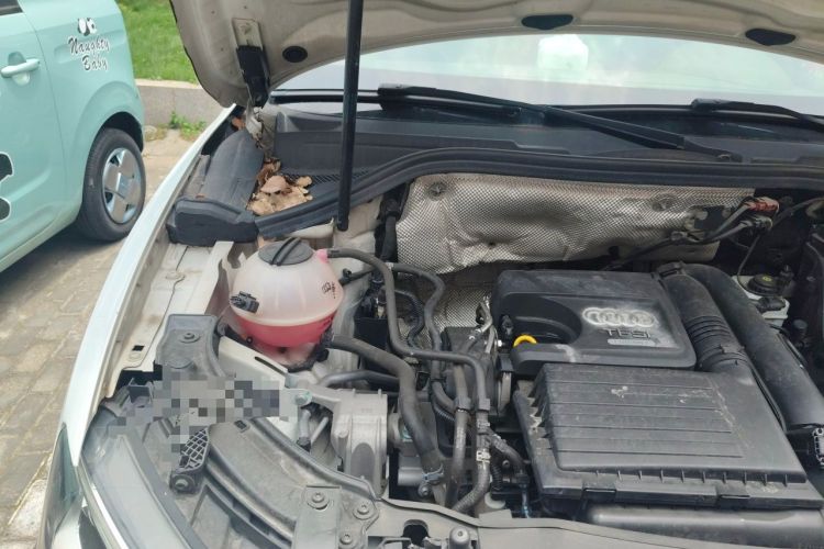 Used Audi Q3 2015 30 TFSI Comfort Model Engine Bay Right