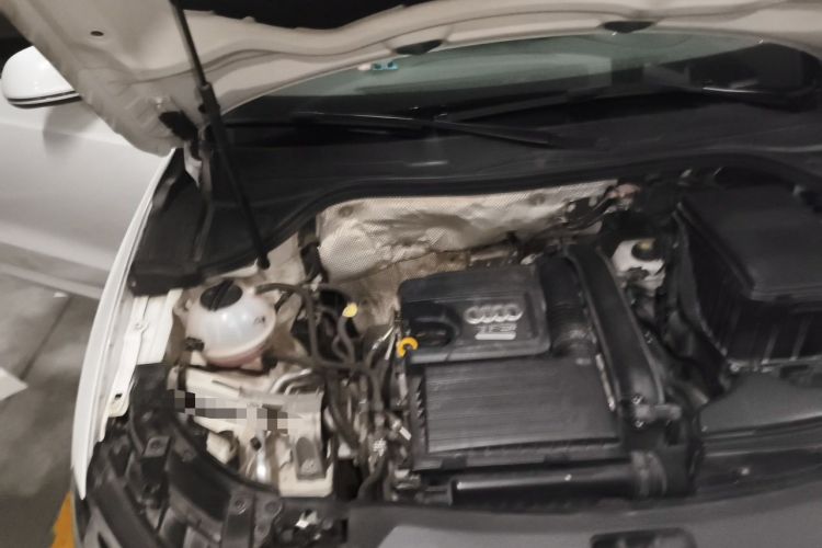Used Audi Q3 2015 30 TFSI Comfort Model Engine Bay Right