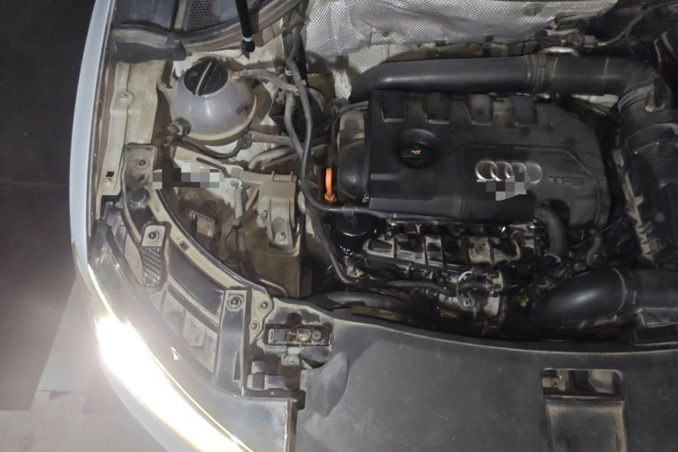 Used Audi Q3 2015 35 TFSI Ambition Edition Engine Bay Right