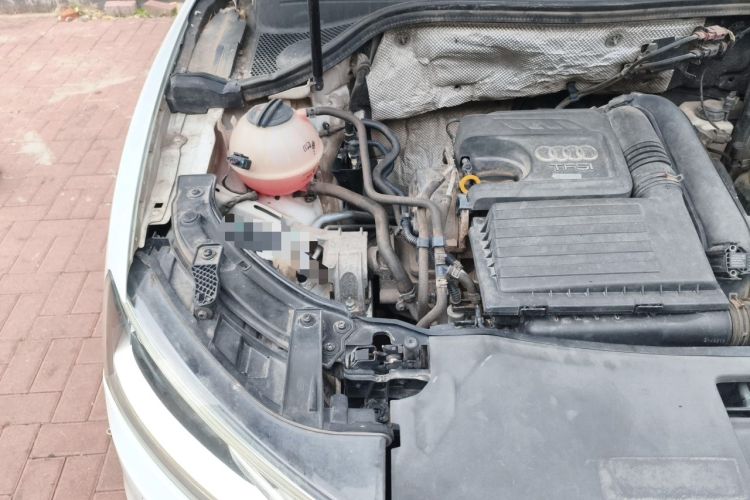 Used Audi Q3 2015 30 TFSI Comfort Model Engine Bay Right