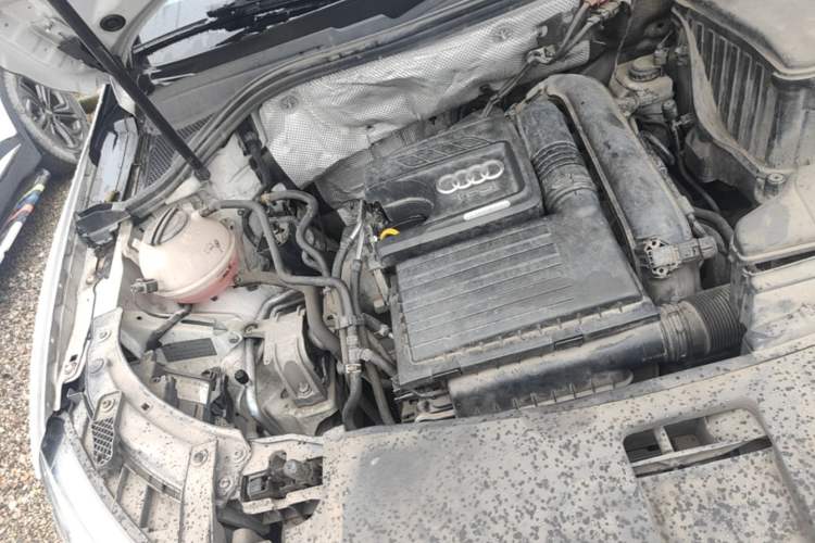 Used Audi Q3 2015 30 TFSI Comfort Model Engine Bay Right