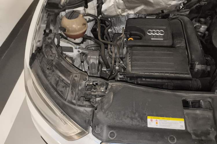Used Audi Q3 2015 30 TFSI Ambition Edition Engine Bay Right