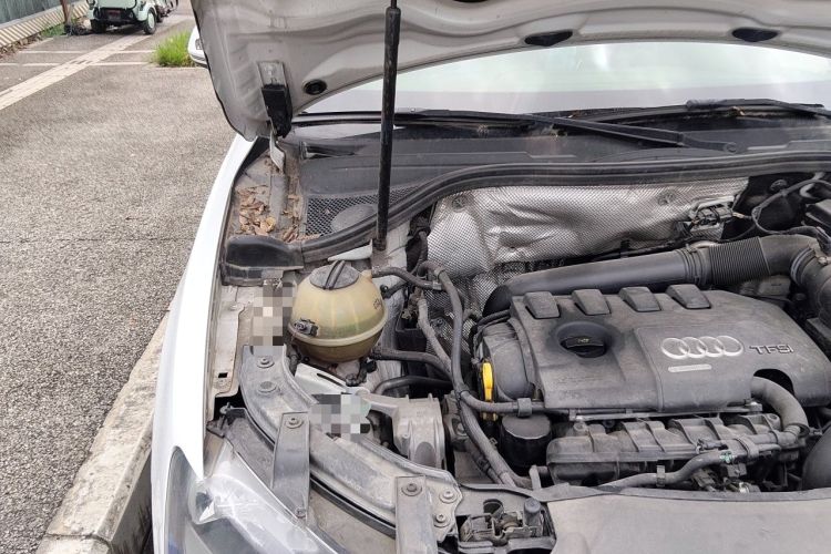 Used Audi Q3 2015 35 TFSI Millionth Anniversary Intelligent Edition Engine Bay Right