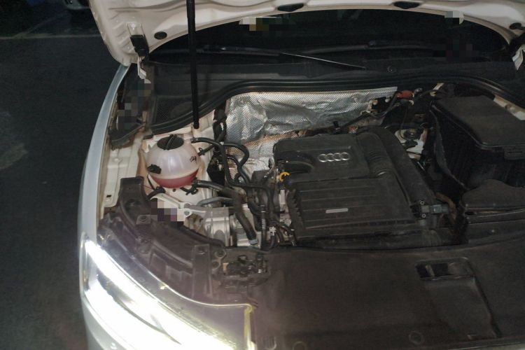 Used Audi Q3 2015 30 TFSI Comfort Model Engine Bay Right