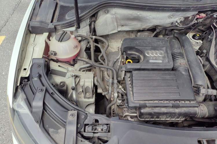 Used Audi Q3 2015 30 TFSI Ambition Edition Engine Bay Right