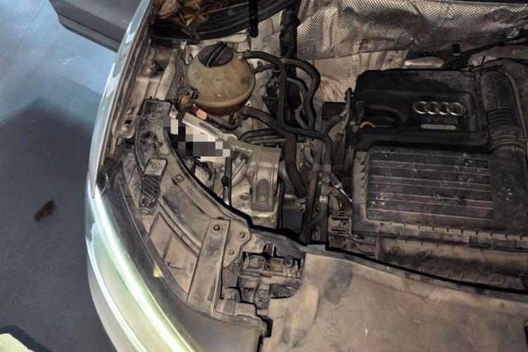 Used Audi Q3 2015 30 TFSI Ambition Edition Engine Bay Right