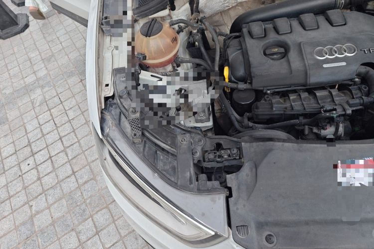 Used Audi Q3 2015 35 TFSI Ambition Edition Engine Bay Right