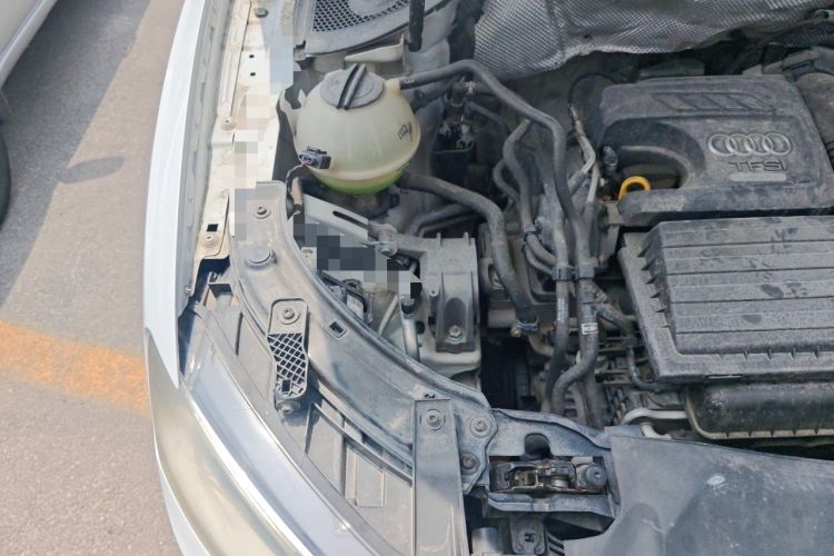 Used Audi Q3 2015 30 TFSI Comfort Model Engine Bay Right