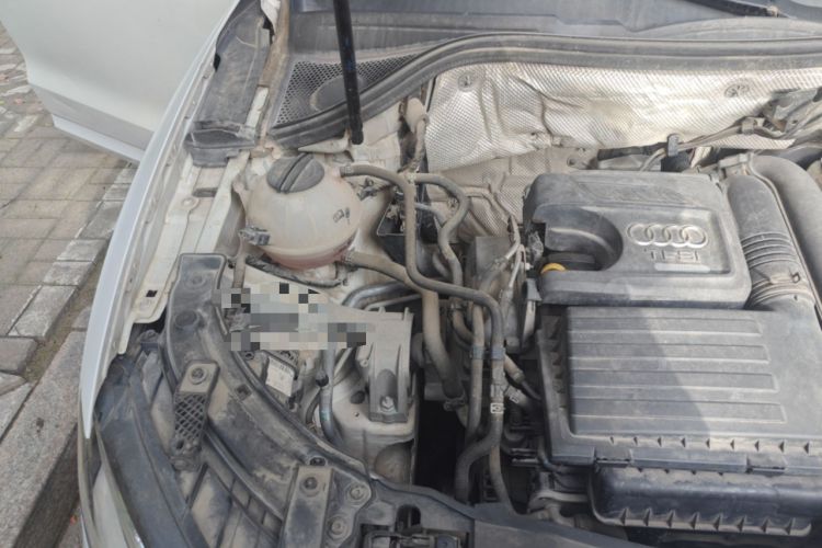 Used Audi Q3 2015 30 TFSI Comfort Model Engine Bay Right