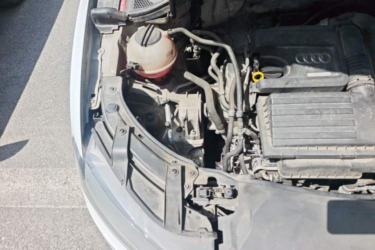 Used Audi Q3 2015 30 TFSI Ambition Edition Engine Bay Right