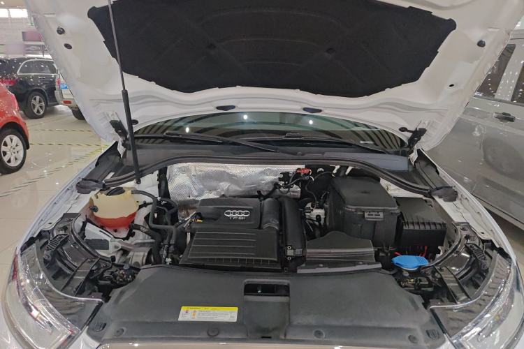Used Audi Q3 2015 30 TFSI Comfort Model Engine Bay