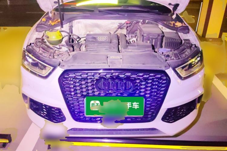 Used Audi Q3 2015 30 TFSI Comfort Model Engine Bay