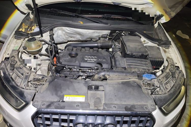 Used Audi Q3 2015 35 TFSI quattro Technology Edition Engine Bay